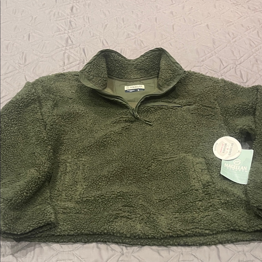 Magellan Outdoors Green Fleece Sweatshirt